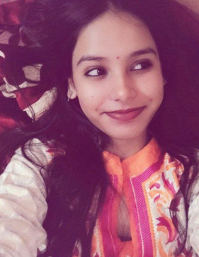 Khushi, 18, India