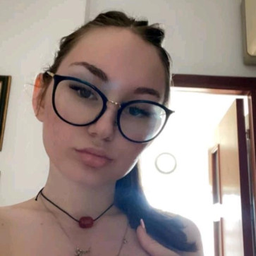 Jackie, 27, United States