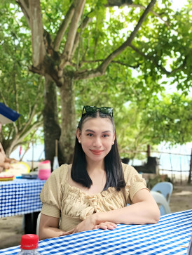 Bella, 25, Philippines