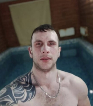 Max, 30, United Kingdom