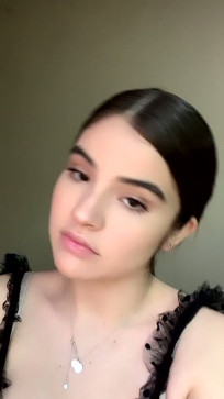 Olivia, 27