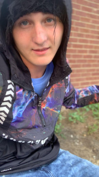 Sean, 19, United States