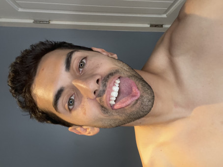 Max, 31, United States