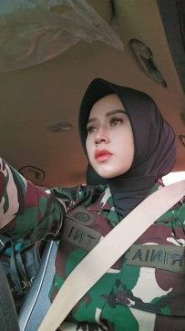 Oyibo Joan, 23, Indonesia