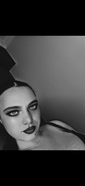 Natti, 26, Greece
