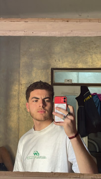 Adem, 19, Algeria