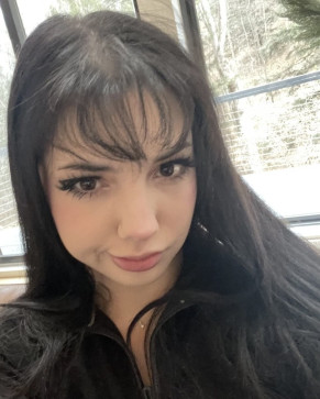 Maite, 18, United States