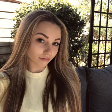 Bethany, 18, Poland