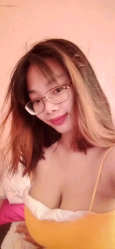 Kitty Zues, 22, Philippines