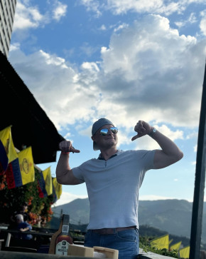 Jhonathan, 41, United States