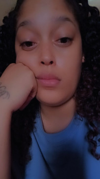 S C Queen, 33, United States