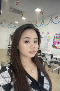 Lara Jean Covey, 25
