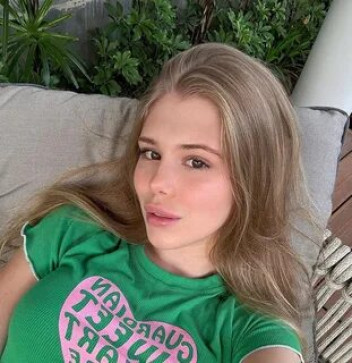 Ayo Mide, 28, Germany