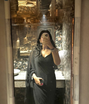 Ummm, 19, India