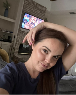 Lady Shine, 33, United States