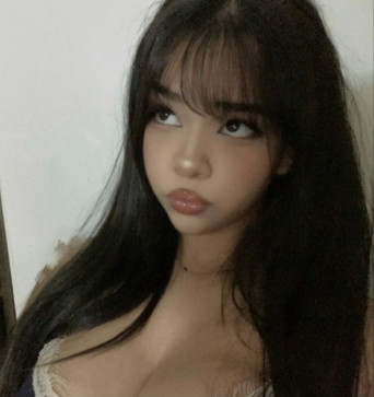 Xio, 19, France