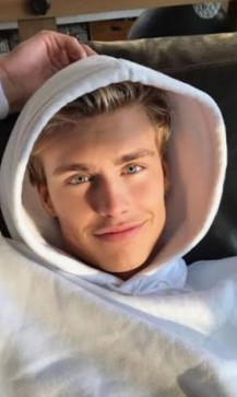 Krisjan, 21, Australia
