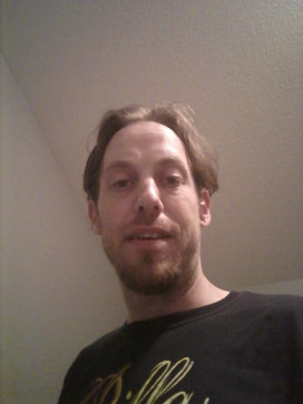 Myke Oxlong, 35, Canada