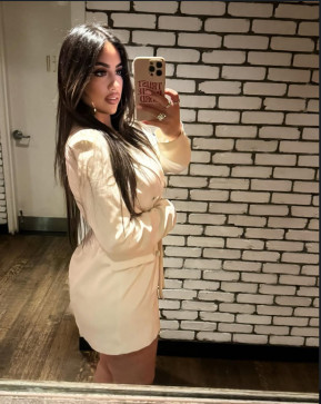 Vanessa, 33, United States