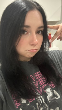 Evia Maria, 28, Canada