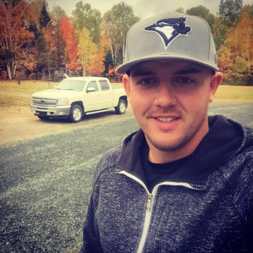 Mitche, 22, Canada
