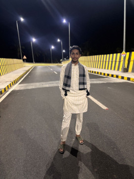 SYED SHAMSHUDDIN, 18, India