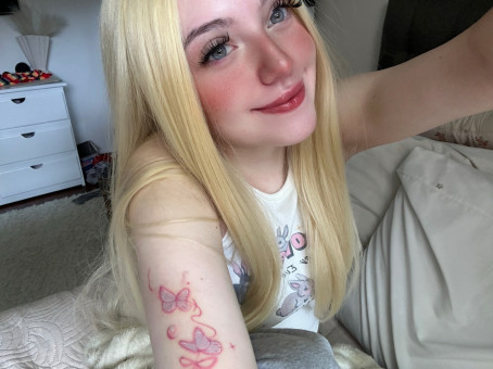 Jenny Alma, 24, Canada