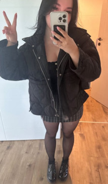 Rose Mary, 32, United States