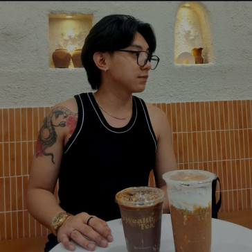 Beniii, 23, Philippines