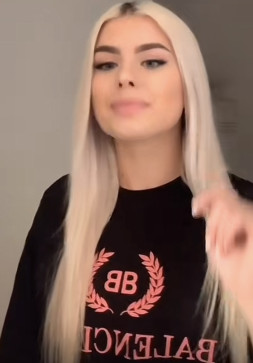 Amelia Ingles, 32, United States