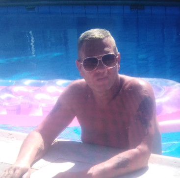 Bulldog, 42, United Kingdom