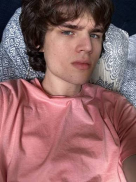 Cam, 18, United States