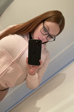 Lillian, 32, United States