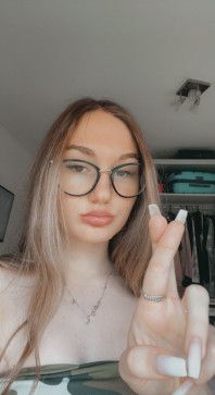 Janet Johnson, 27, United States