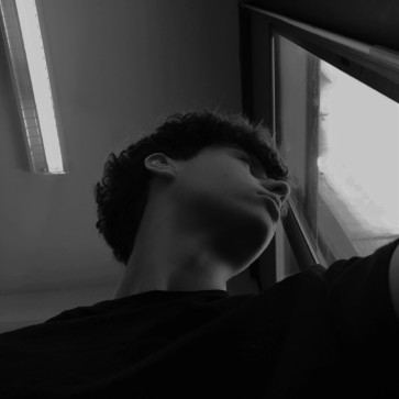 Ddevv, 18, Spain