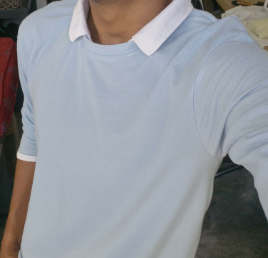 Looks Good, 19, India