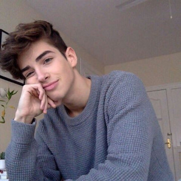 Skinnyyguyy18, 19, United States