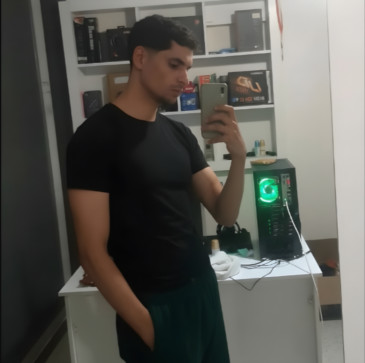 Adam, 23, Tunisia