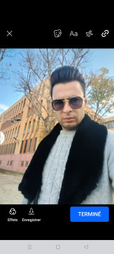 Luca, 32, Italy