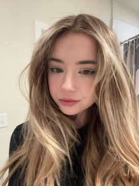 Sandra Hannah, 18, United Kingdom