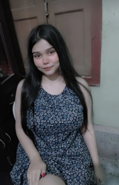 Safiya, 21, India