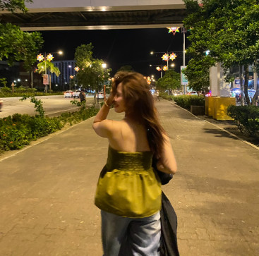 Un Known, 26, Philippines