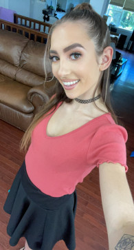 Alex, 18, United States