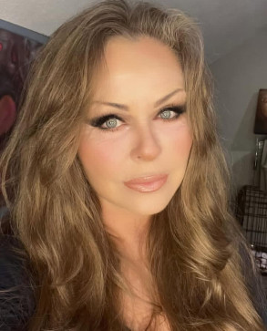 Kate J, 45, United States