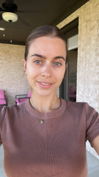 Anna, 23, United States