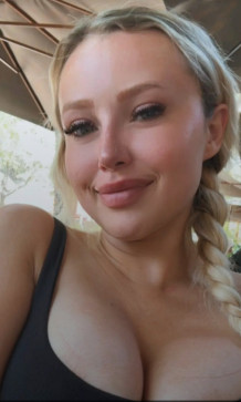 Sarah Kate, 32, United States