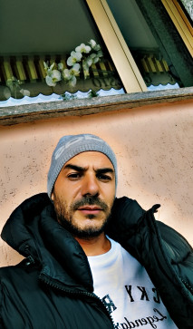 Hocine, 38, Italy