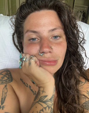 Sandra, 26, United States