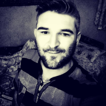 Oumlzkan, 42, Turkey