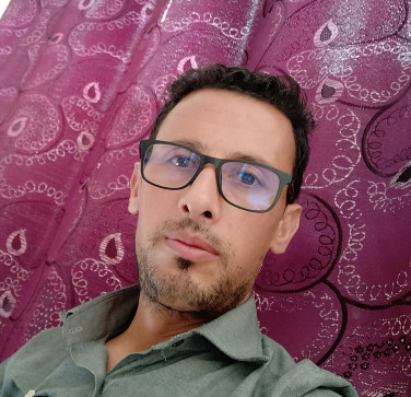 Bouch Tahar, 28, Algeria